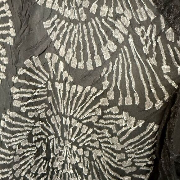 Komarov Black and Gray Velvet Flocked Wrap Dress Size L - Picture 6 of 16